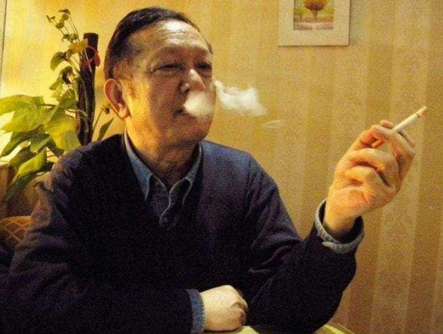 长期吸烟还坚持喝茶的人，身体后来怎样了？医生给出答案