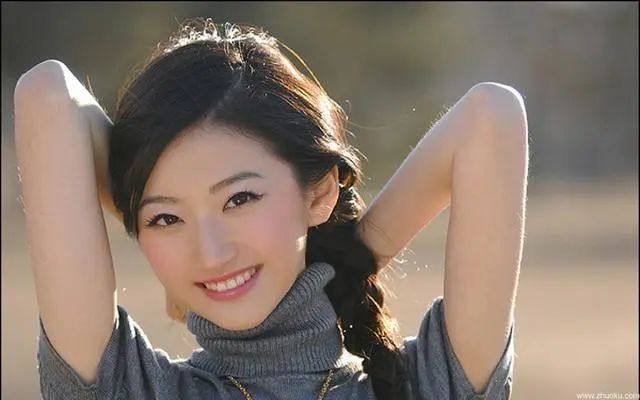 一女子坚持白天不穿“内衣”，2年后，身体发生了哪些变化？