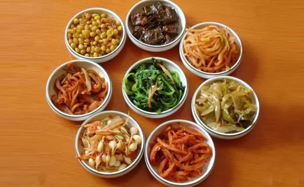 胃病不能吃“馒头”？医生建议：想要养胃，尽量避开这4物