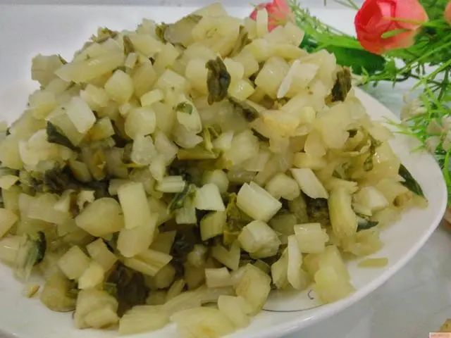 曝光了“土坑”酸菜，真正的垃圾食品是这8种？建议要早早拉黑