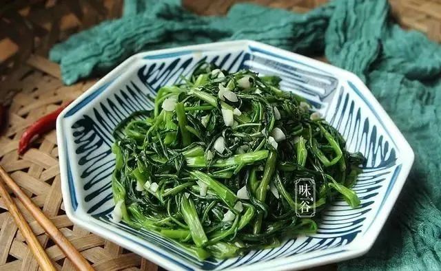 清明时节，这6种碱性蔬菜要多吃，应季而食营养足，顺利度过春天