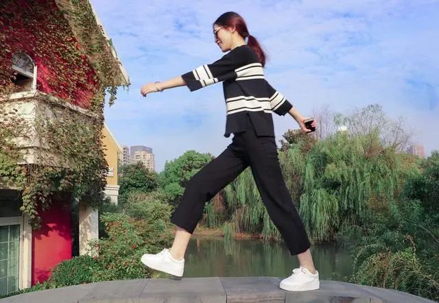 走路能降糖？医生：别做“无用功”，运动谨记2点，有效降糖
