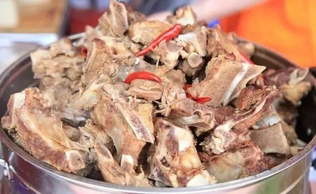 广东人喝酒必上的4个“硬菜”，道道经典好吃，北方人尝过都说好