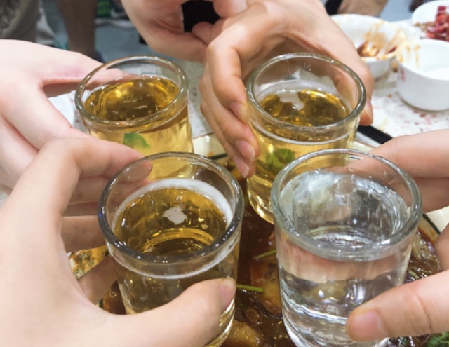 癌症人群逐年增多？提醒：4种“自带毒素”的蔬菜，最好不要吃