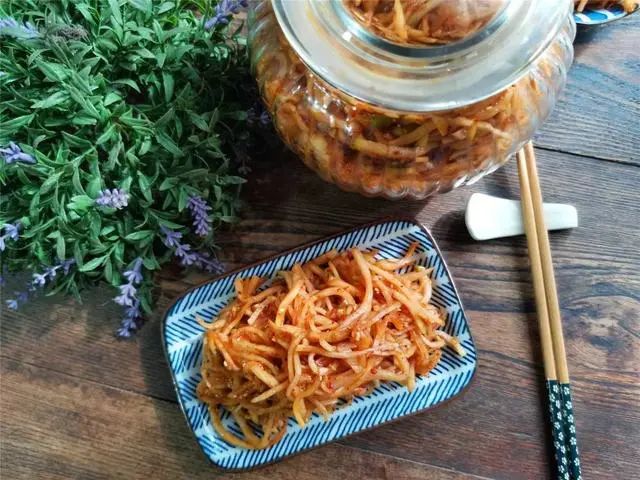 鸡蛋是肺部结节的“发物”？医生：若想肺好，尽量少碰这4种食物