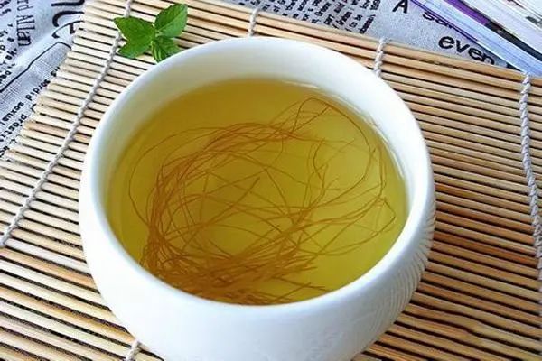 高尿酸不能吃“醋”？医生：尿酸偏高的人，三种食物建议少吃