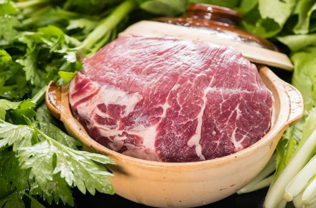 “注胶肉”已泛滥？温馨提示：大都存在4种肉中，转告家人少购买