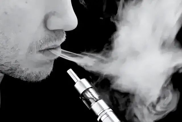 香烟里的尼古丁并不致癌，吸烟有害健康是错的？现在告诉您真相