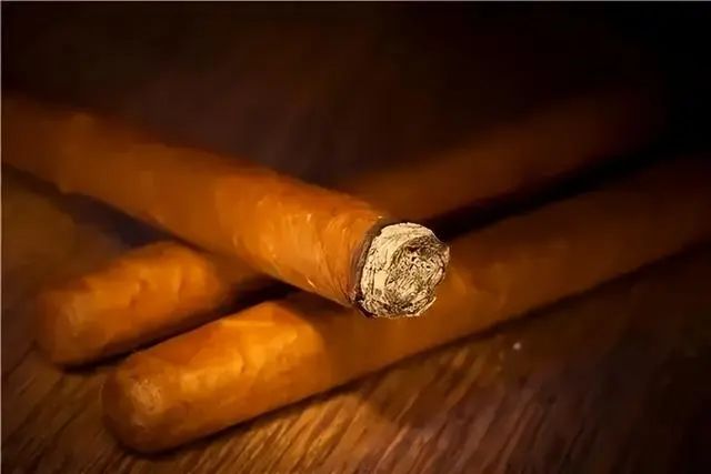 香烟里的尼古丁并不致癌，吸烟有害健康是错的？现在告诉您真相