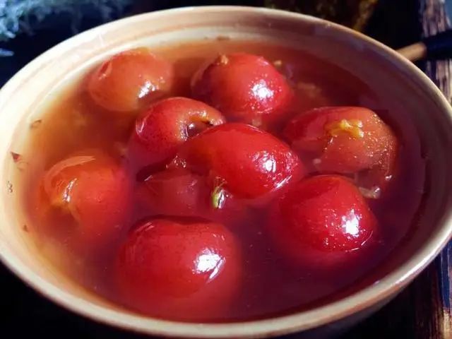 胃或“讨厌”这8种食物，医生：能少吃就少吃，胃或会感谢你
