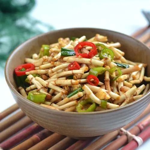 北方人吃不惯的5种美食，却是不少南方人的最爱，你喜欢几种？