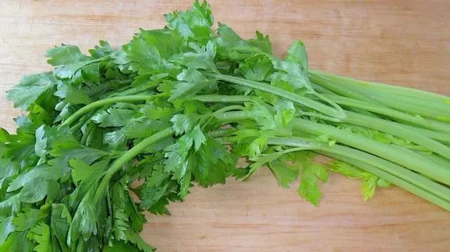 8种食物，被称为“心脏卫士”，隔三岔五吃点，保护心脑血管