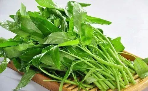 常吃玉米，能降低血糖吗？建议：血糖高的人，这五种食物可以常吃