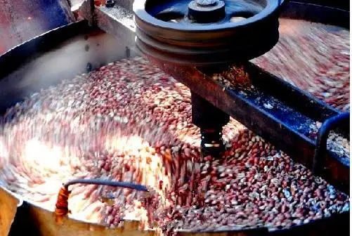 什么油最不健康？是猪油吗？专家建议：这3种油尽量少吃或不吃