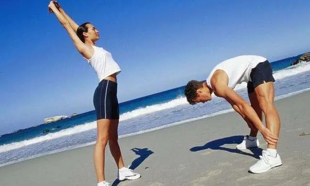 什么油最不健康？是猪油吗？专家建议：这3种油尽量少吃或不吃