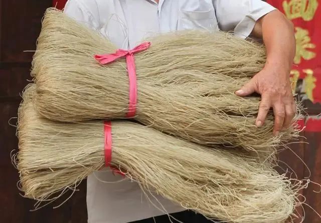 假粉条被315曝光了，如何辨别真假红薯粉？牢记“5别买”，不上当