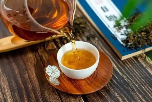建议中老年人：春天喝茶要讲究，牢记2喝2不喝，顺应季节身体好