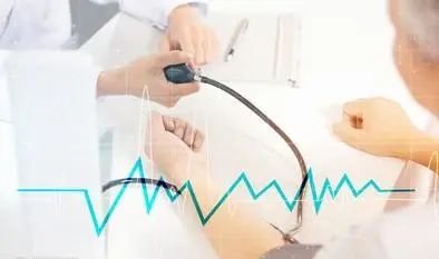 血压高的人不能喝绿茶？医生：不想血压飙升，3件事可常做