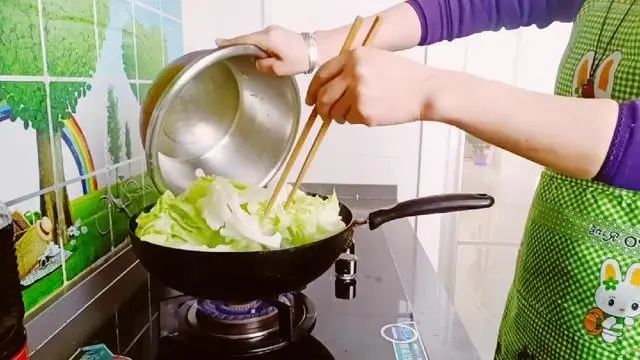 建议中老年人：别太节俭，这5种“高蛋白菜”要多吃，越吃越年轻
