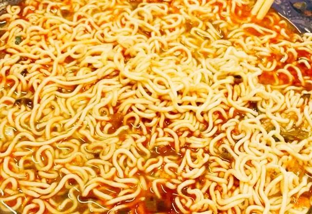 人工合成的6种“垃圾食品”，方便面没上榜，榜首很多人还在吃