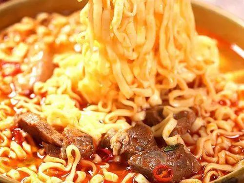 方便面都含防腐剂，吃多会致癌？真正的垃圾食品是这6种