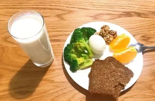 建议中老年人，多吃这4样食物，营养健康，常吃身体好少生病