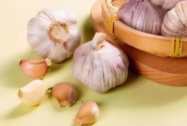 癌细胞或“讨厌”5种碱性食物，别不舍得吃，或能防癌，助力健康