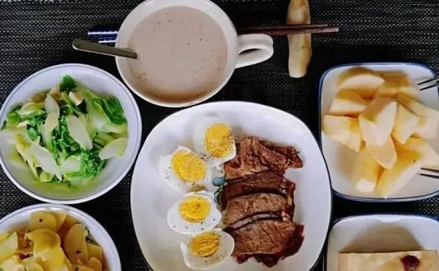 84岁钟南山公开早餐食谱，牢记这3个秘诀，身体越来越强壮