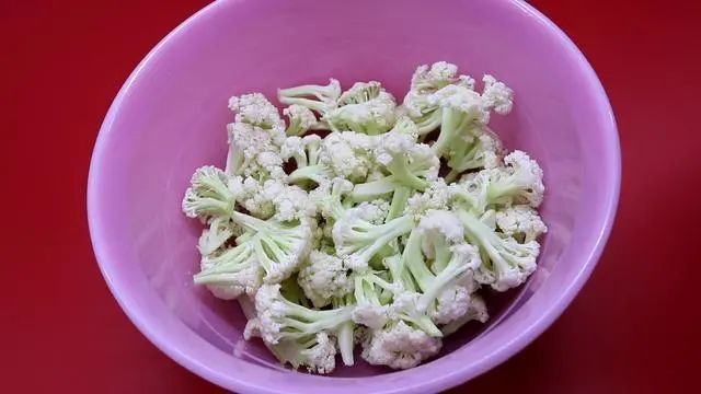 头号“降酸王”被找到，芹菜没上榜，建议常吃点，尿酸或乖乖听话