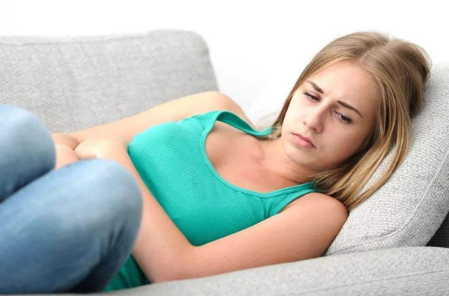 女孩第一次“月经”最佳年龄是多少岁呢？为了孩子，可以了解下