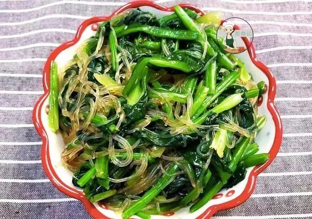 春天容易口干舌燥，记得多吃“4菜3果”，营养又健康，舒服过春天
