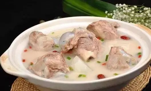 想要补钙，增强骨量，请别错过这5种食物，经常吃，骨骼变强壮