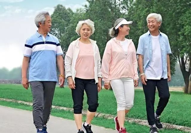 脸上若有这5个特征，或许暗示您是长寿体质，看看自己占了几个？