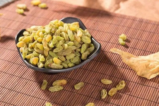 女人到了更年期多吃这5种食物，或可补充雌激素