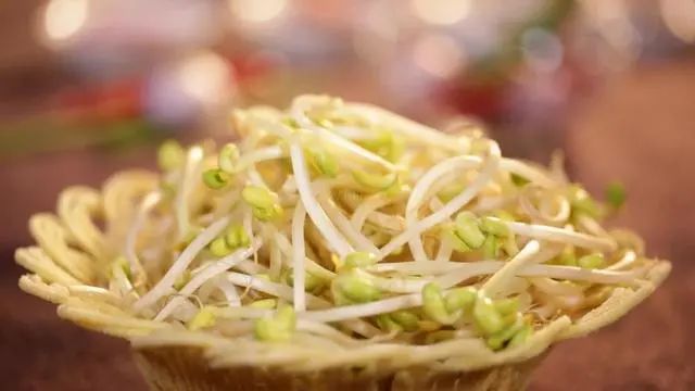 这4种蔬菜中“富含嘌呤”？医生提醒：平时尽量少吃