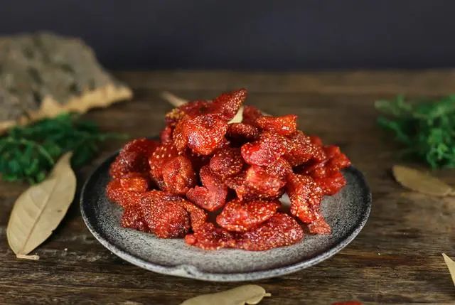 糖尿病的“发物”是大蒜？医生：除了大蒜，这6物，或要撤下餐桌