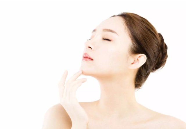 长期喝蜂蜜与从不喝蜂蜜的人比，哪个更健康？别被蒙在鼓里了