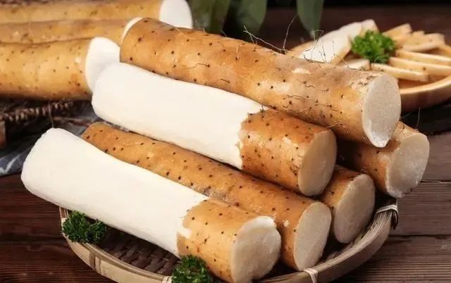 明日惊蛰，吃三菜，饮二茶，喝一粥，健脾祛湿，安稳度过整个春天