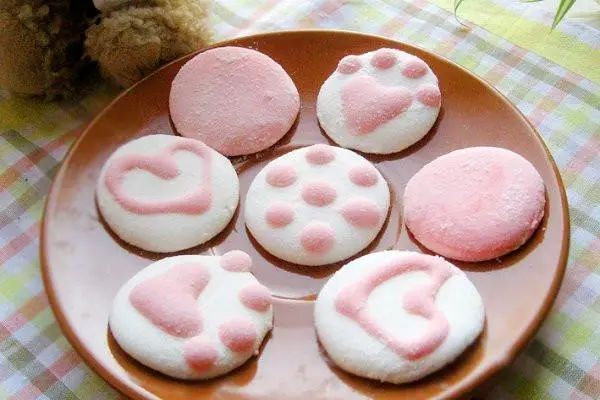 喜欢吃甜食和不吃甜食的人，谁更容易患癌症呢？权威研究揭晓谜底