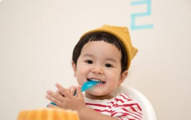 夫妻中有一人是o型血，另一方若是这种“血型”，宝宝或很幸运