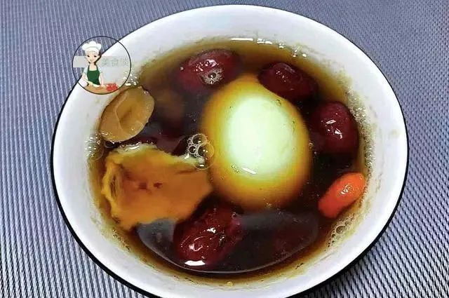早春乍暖还寒，提醒女性“多吃4样忌1事”，滋养女人，素颜也好看