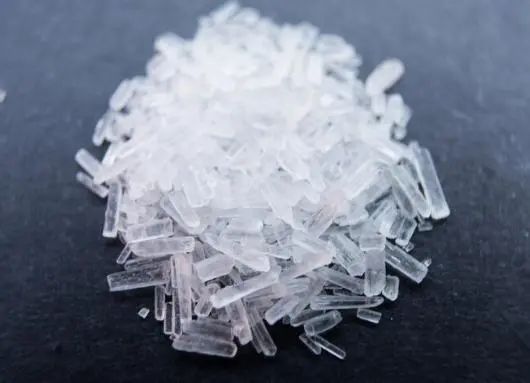 鸡精和味精哪一个危害更大？很多人都弄错了，有一样是天然调味品