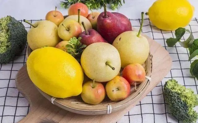 初春，这5种反季节“激素”水果要少买，果贩子：从来不让家人吃