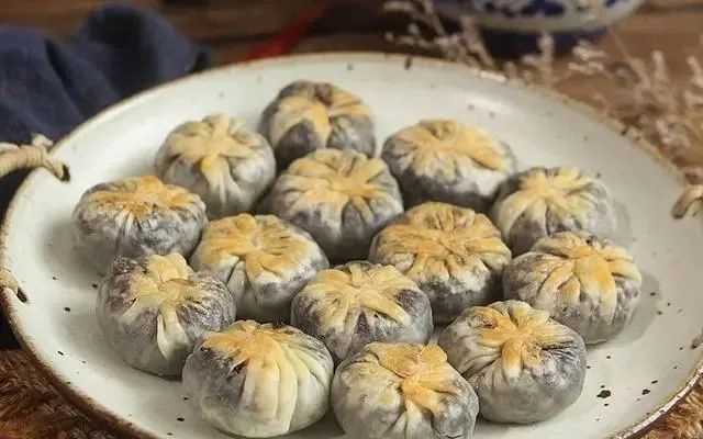 初春，女人再忙也要多吃这6种食物，润泽肌肤，素颜也好看