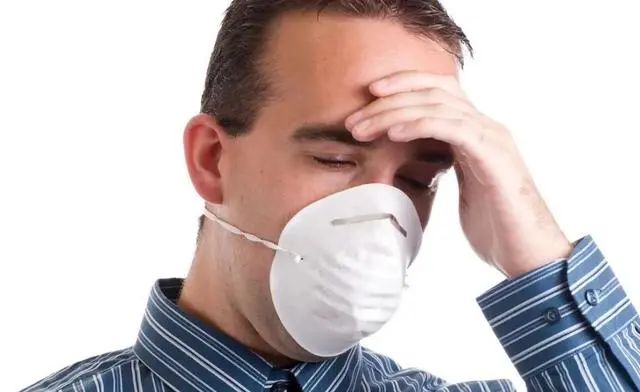 肺部有疾，喉咙先知？提醒：出现2个信号，别傻傻以为是咽炎