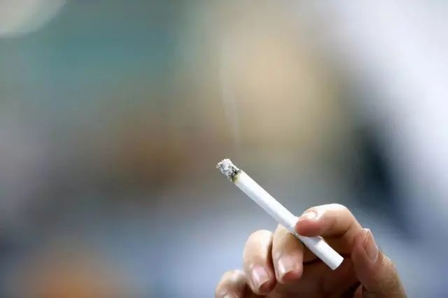 身体一天能承受多少支香烟呢？医生忠告：尽量不要超过这个数