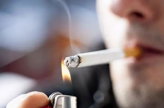 身体一天能承受多少支香烟呢？医生忠告：尽量不要超过这个数