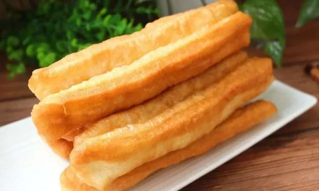 早餐不能吃“大米粥”？医生忠告：不仅是大米粥，这3物也应少碰