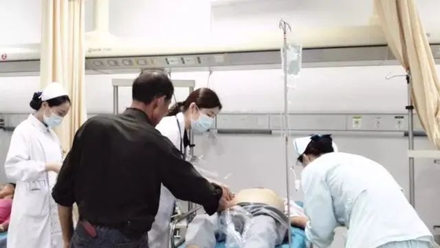 59岁男子脑梗，半年时间甘油三酯降到1.5，主任：常喝一种“酸”