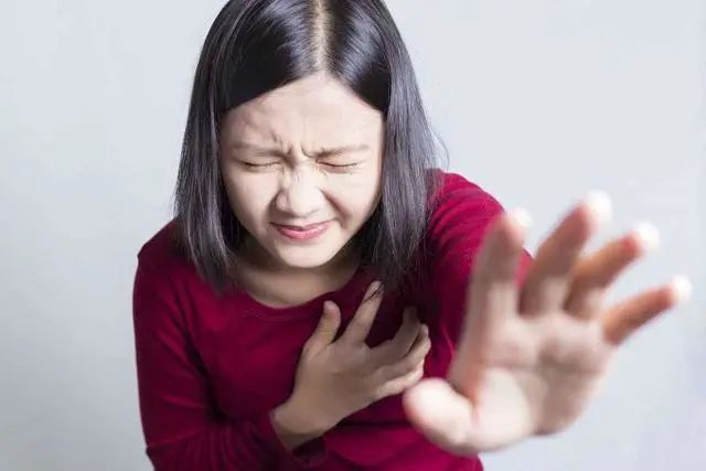 乳腺结节，不能吃“洋葱”吗？妇科医生：保养乳腺，7物需少吃